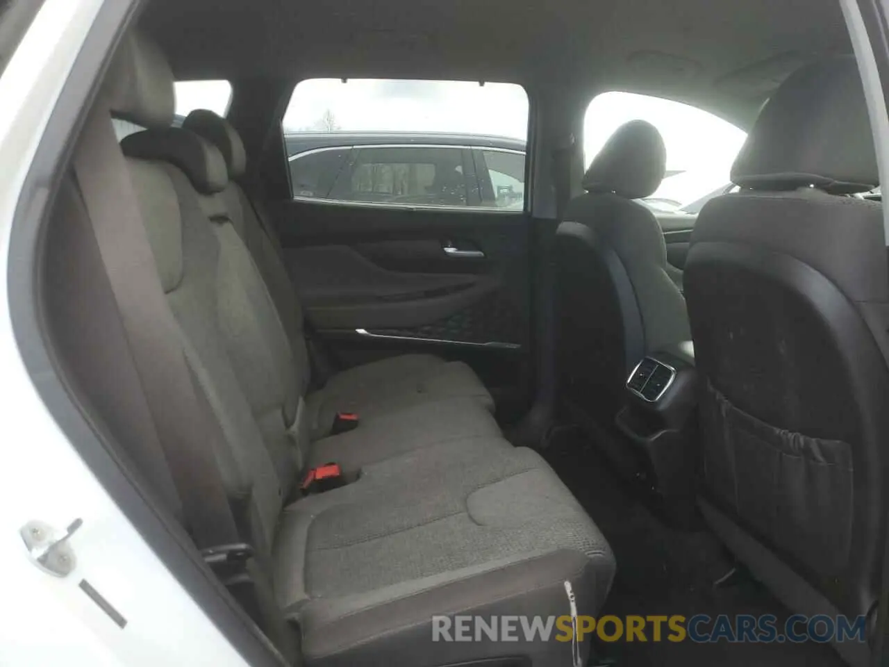 11 Photograph of a damaged car 5NMS3CAD4KH012030 HYUNDAI SANTA FE 2019