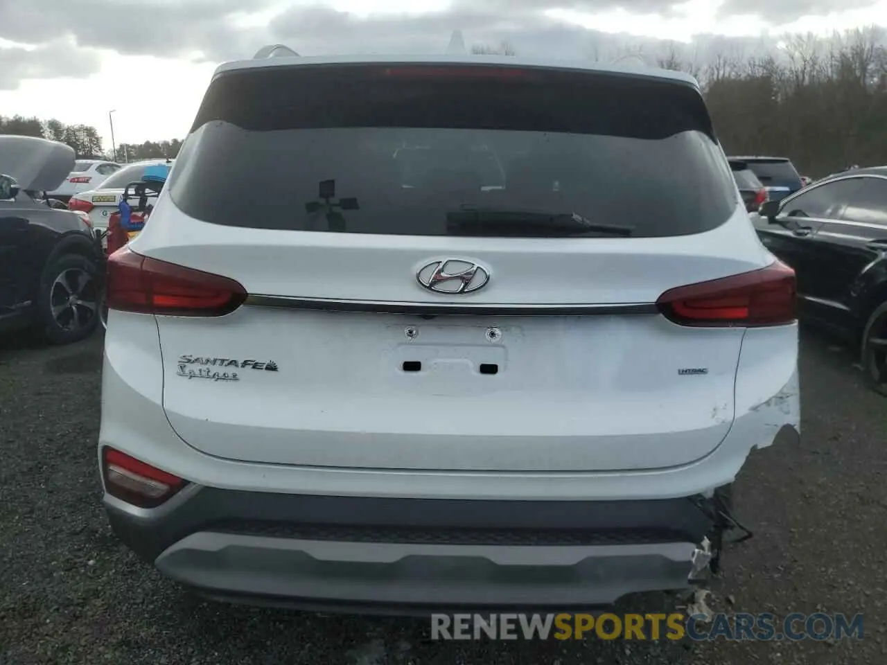 6 Photograph of a damaged car 5NMS3CAD4KH012030 HYUNDAI SANTA FE 2019