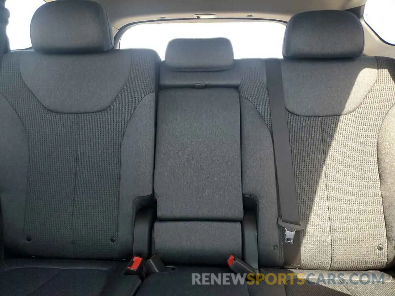 10 Photograph of a damaged car 5NMS3CAD4KH050471 HYUNDAI SANTA FE 2019