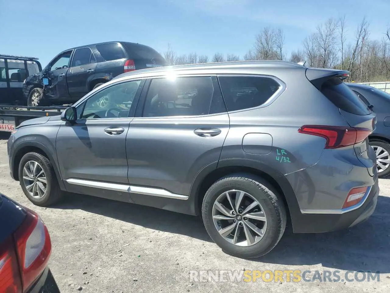 2 Photograph of a damaged car 5NMS3CAD4KH050471 HYUNDAI SANTA FE 2019