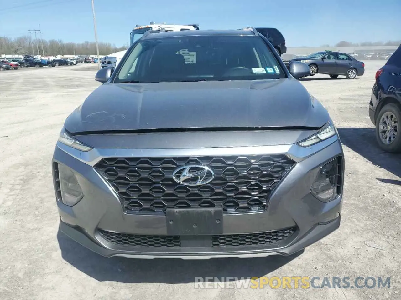 5 Photograph of a damaged car 5NMS3CAD4KH050471 HYUNDAI SANTA FE 2019