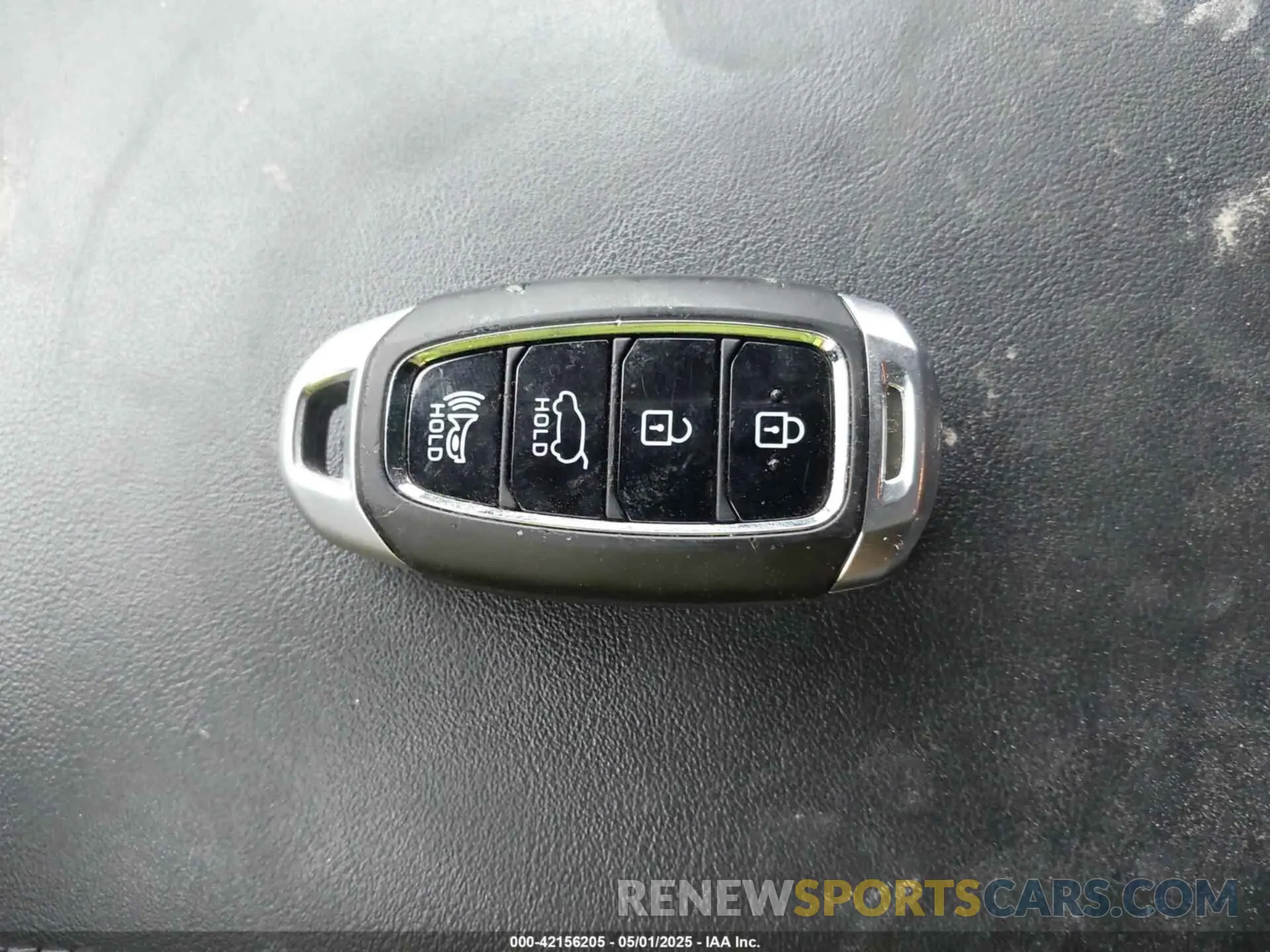 11 Photograph of a damaged car 5NMS3CAD4KH075239 HYUNDAI SANTA FE 2019