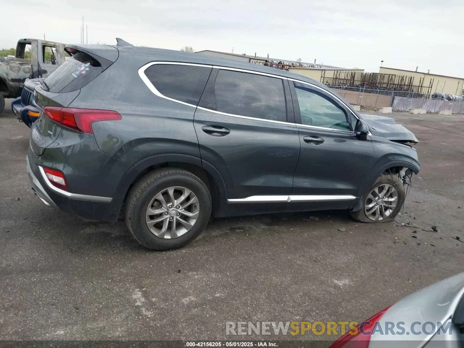 13 Photograph of a damaged car 5NMS3CAD4KH075239 HYUNDAI SANTA FE 2019