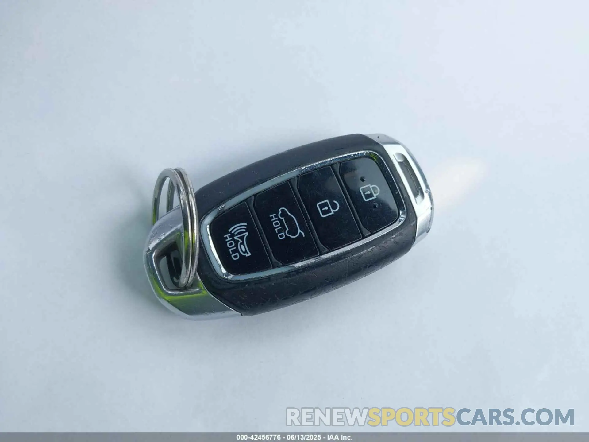 11 Photograph of a damaged car 5NMS3CAD4KH095474 HYUNDAI SANTA FE 2019