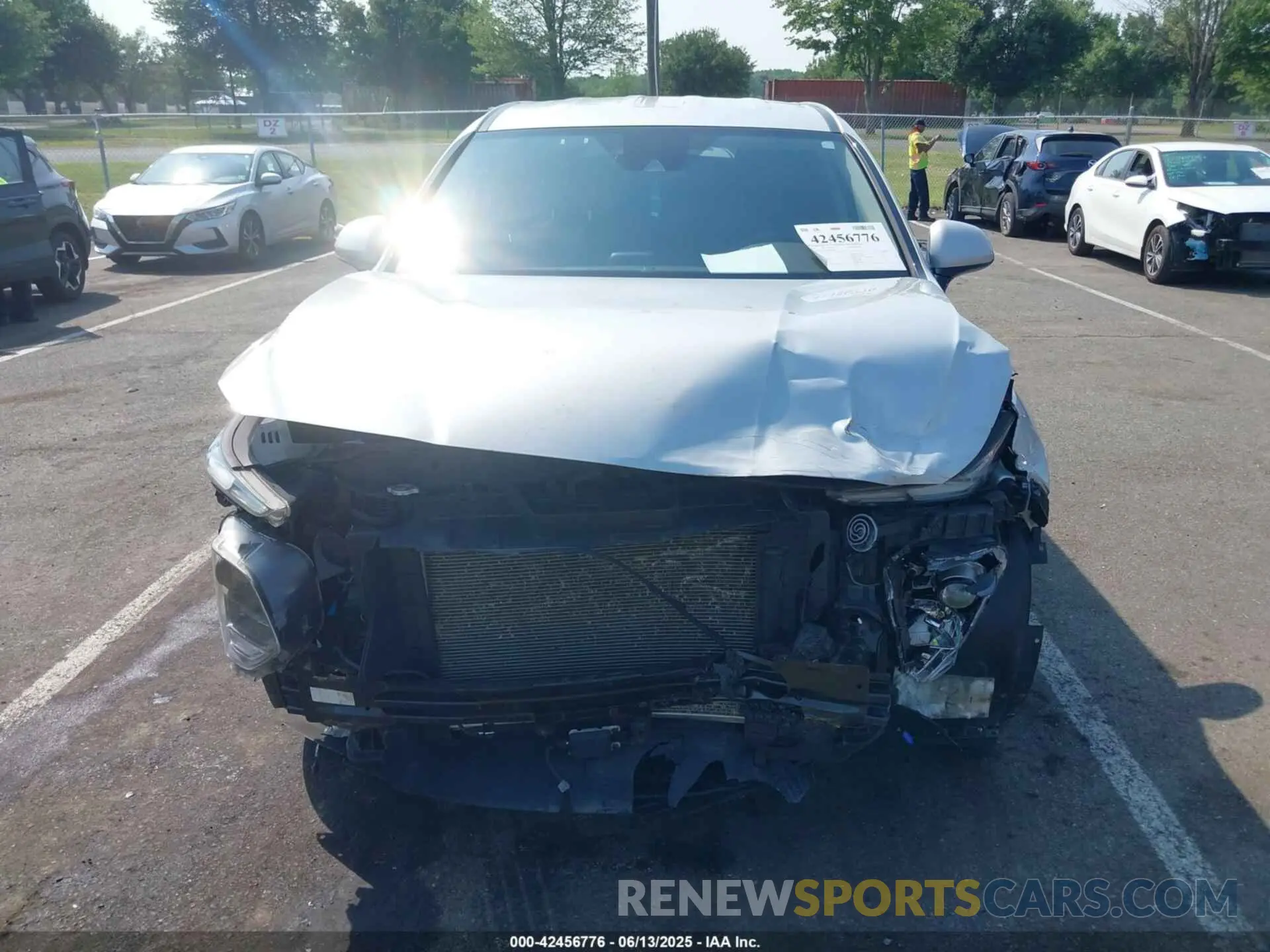6 Photograph of a damaged car 5NMS3CAD4KH095474 HYUNDAI SANTA FE 2019