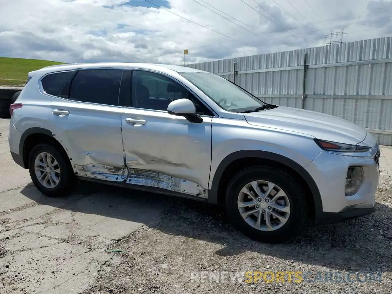 4 Фотография поврежденного автомобиля 5NMS3CAD8KH008692 HYUNDAI SANTA FE 2019