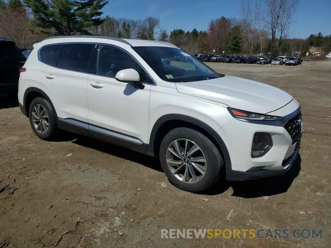 4 Photograph of a damaged car 5NMS3CAD8KH028862 HYUNDAI SANTA FE 2019