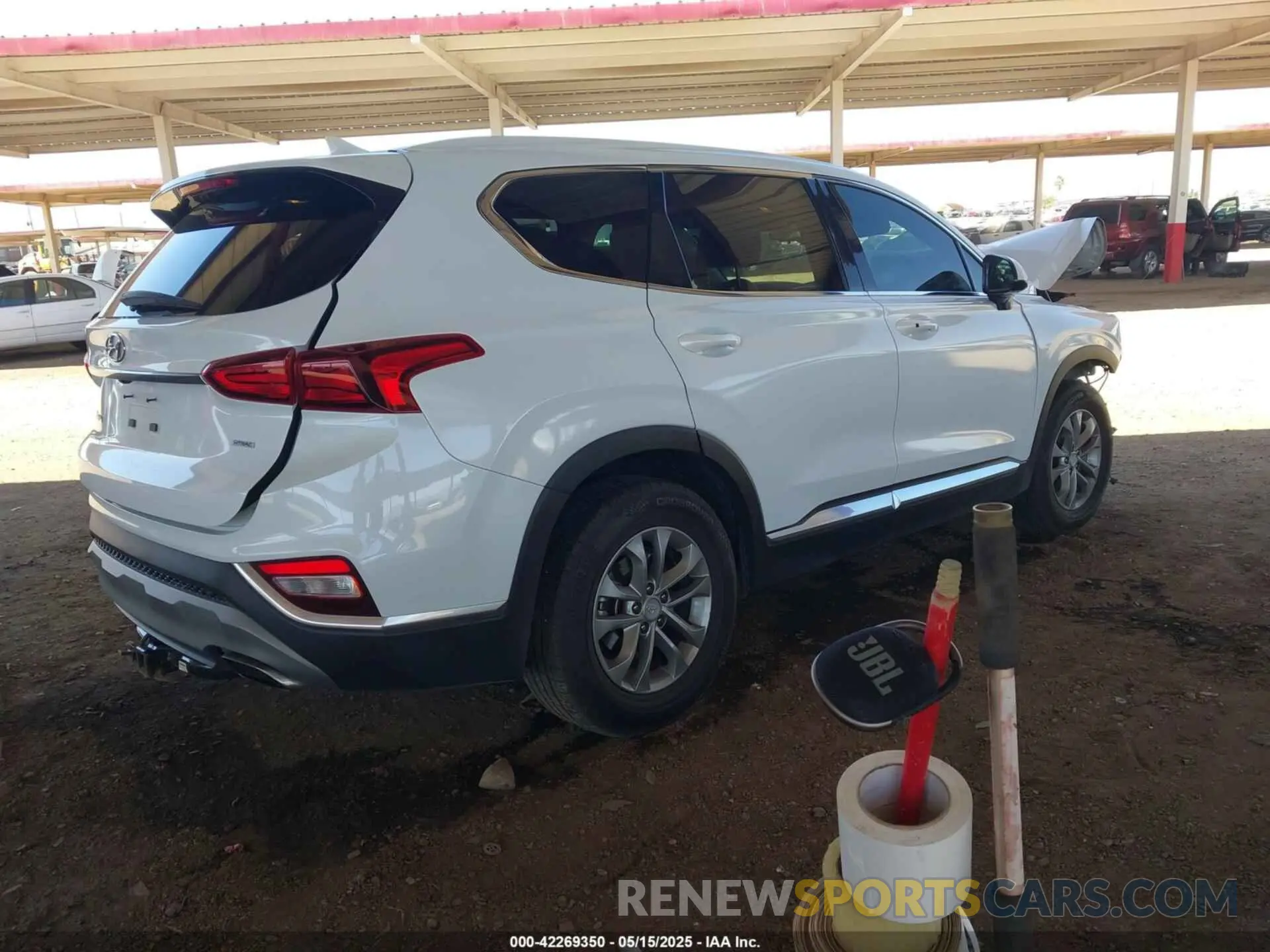 4 Photograph of a damaged car 5NMS3CAD9KH010077 HYUNDAI SANTA FE 2019