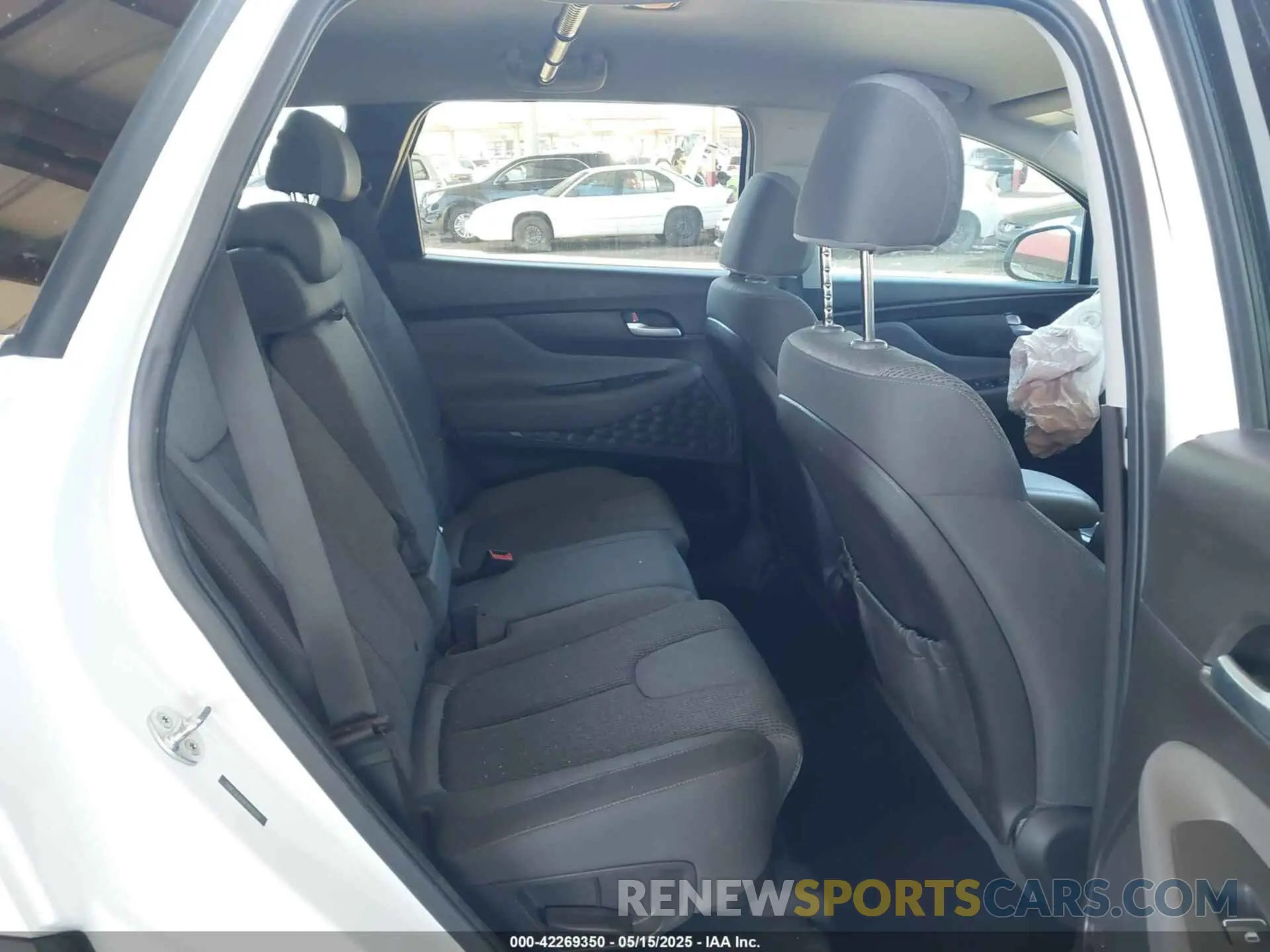 8 Photograph of a damaged car 5NMS3CAD9KH010077 HYUNDAI SANTA FE 2019