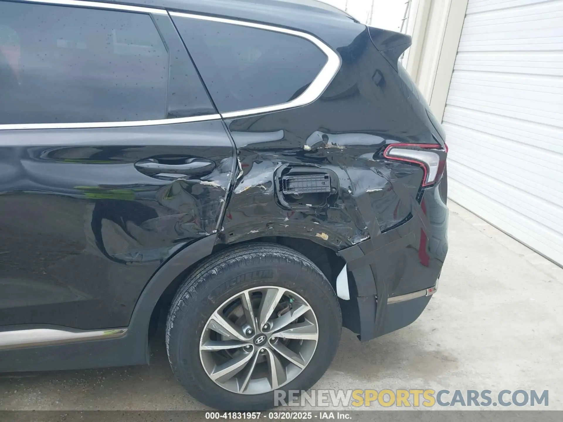 6 Photograph of a damaged car 5NMS3CAD9KH053446 HYUNDAI SANTA FE 2019
