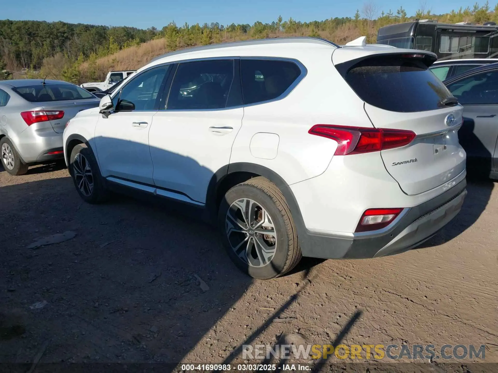 3 Photograph of a damaged car 5NMS53AA3KH051319 HYUNDAI SANTA FE 2019