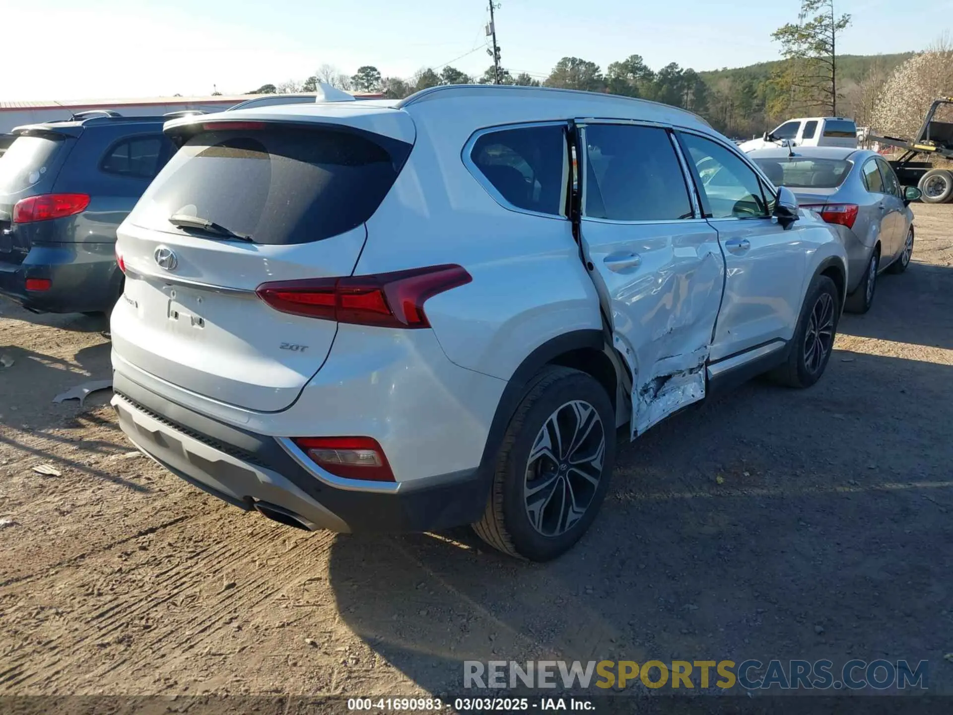 4 Photograph of a damaged car 5NMS53AA3KH051319 HYUNDAI SANTA FE 2019