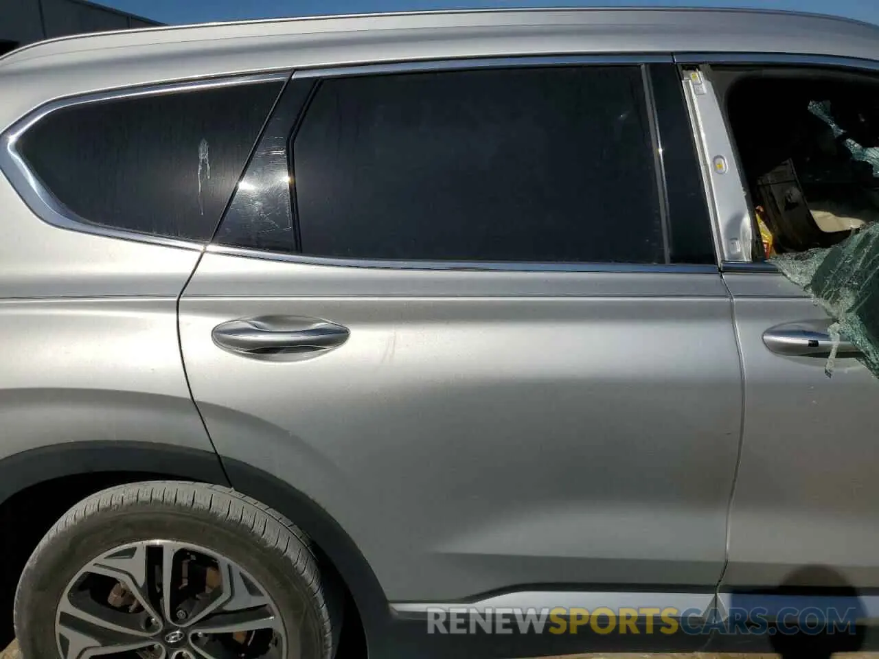 11 Photograph of a damaged car 5NMS53AA6KH023997 HYUNDAI SANTA FE 2019