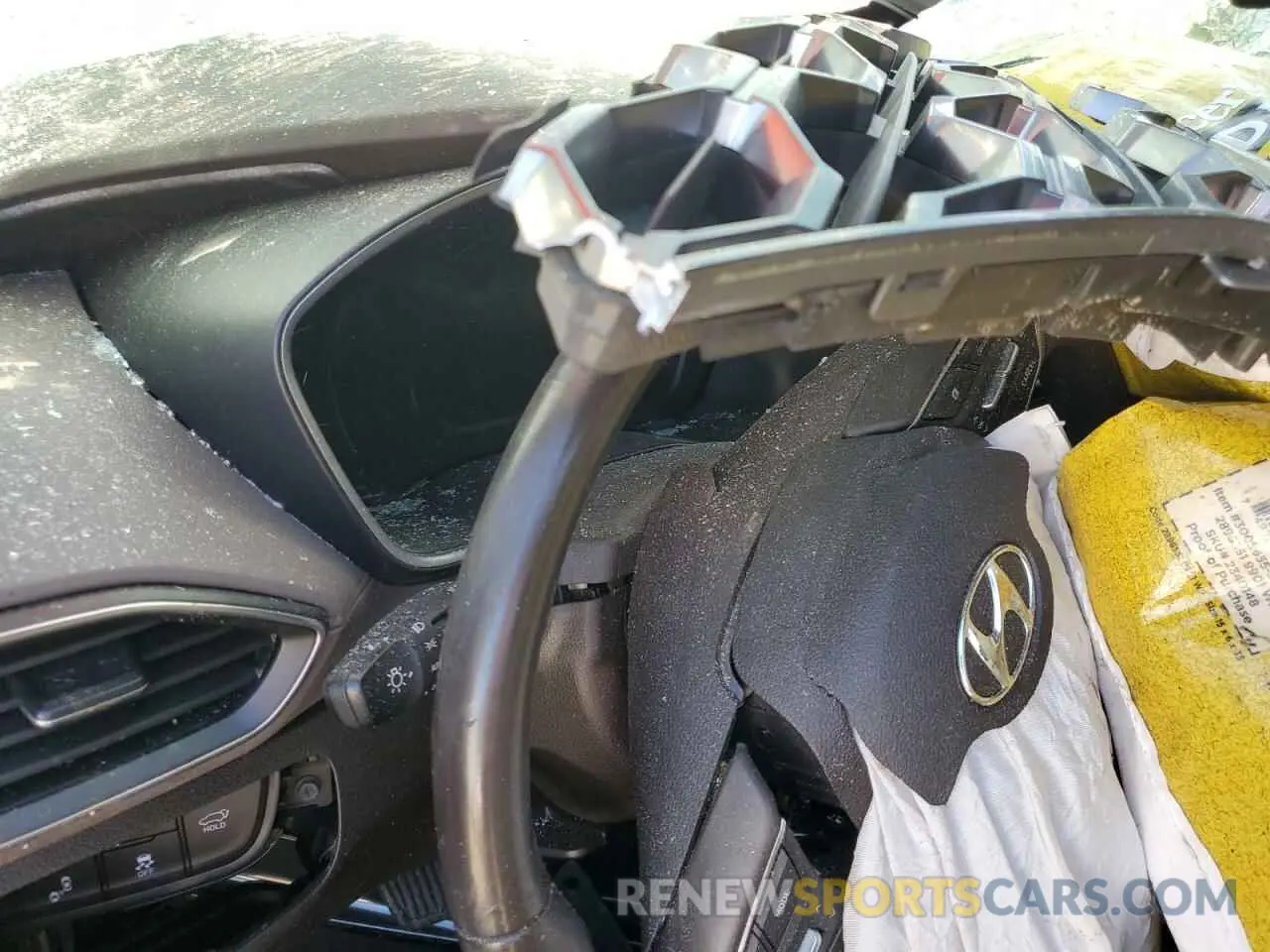 9 Photograph of a damaged car 5NMS53AA6KH023997 HYUNDAI SANTA FE 2019