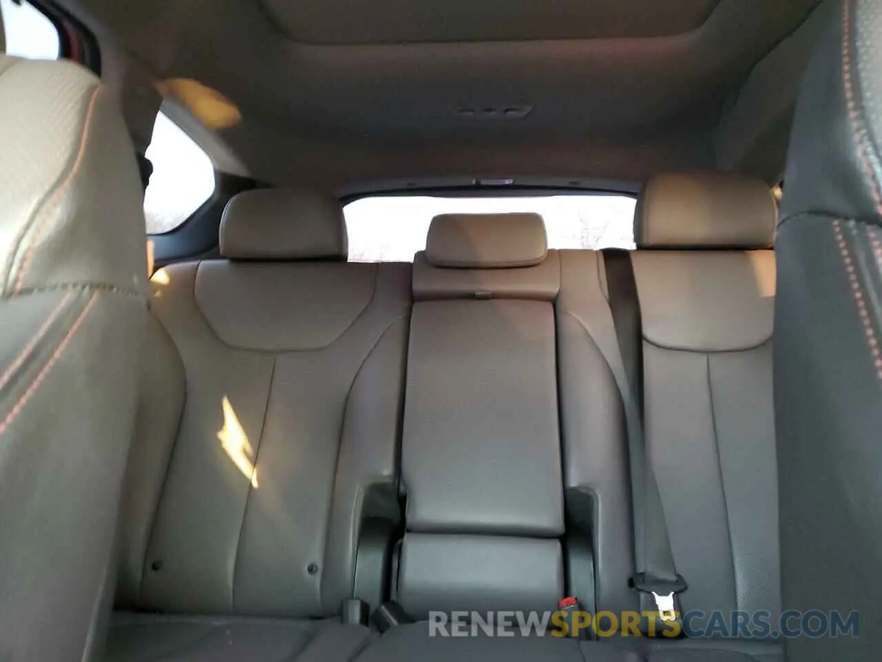 10 Фотография поврежденного автомобиля 5NMS53AD4KH042977 HYUNDAI SANTA FE 2019
