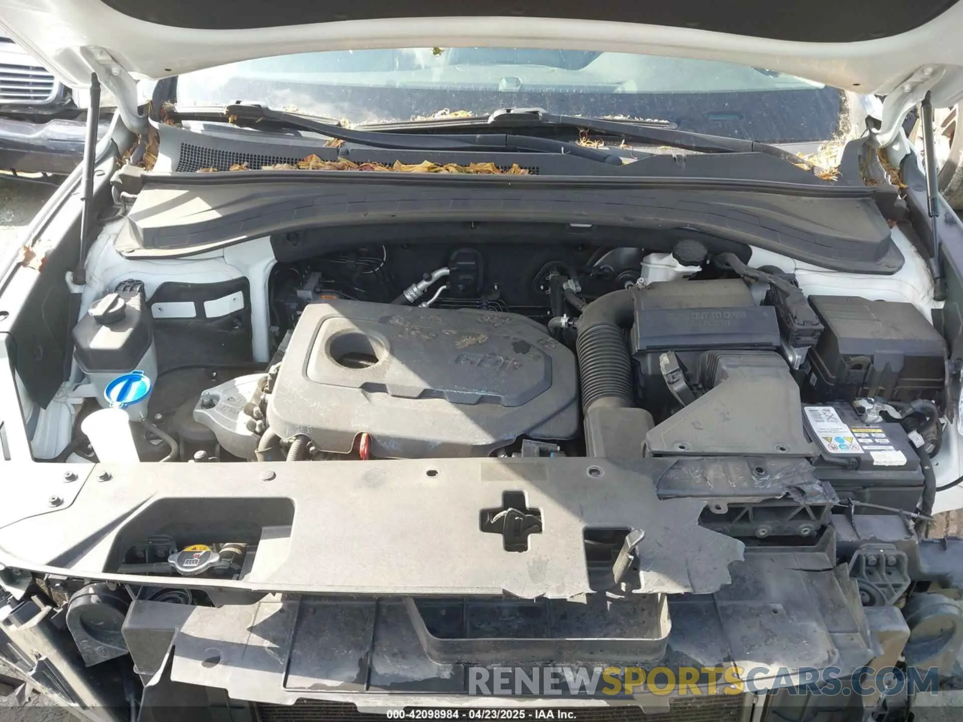 10 Photograph of a damaged car 5NMS53AD9KH028668 HYUNDAI SANTA FE 2019