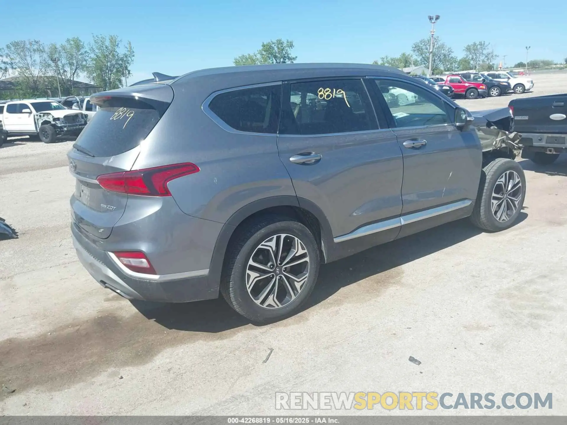 4 Фотография поврежденного автомобиля 5NMS5CAA1KH076297 HYUNDAI SANTA FE 2019