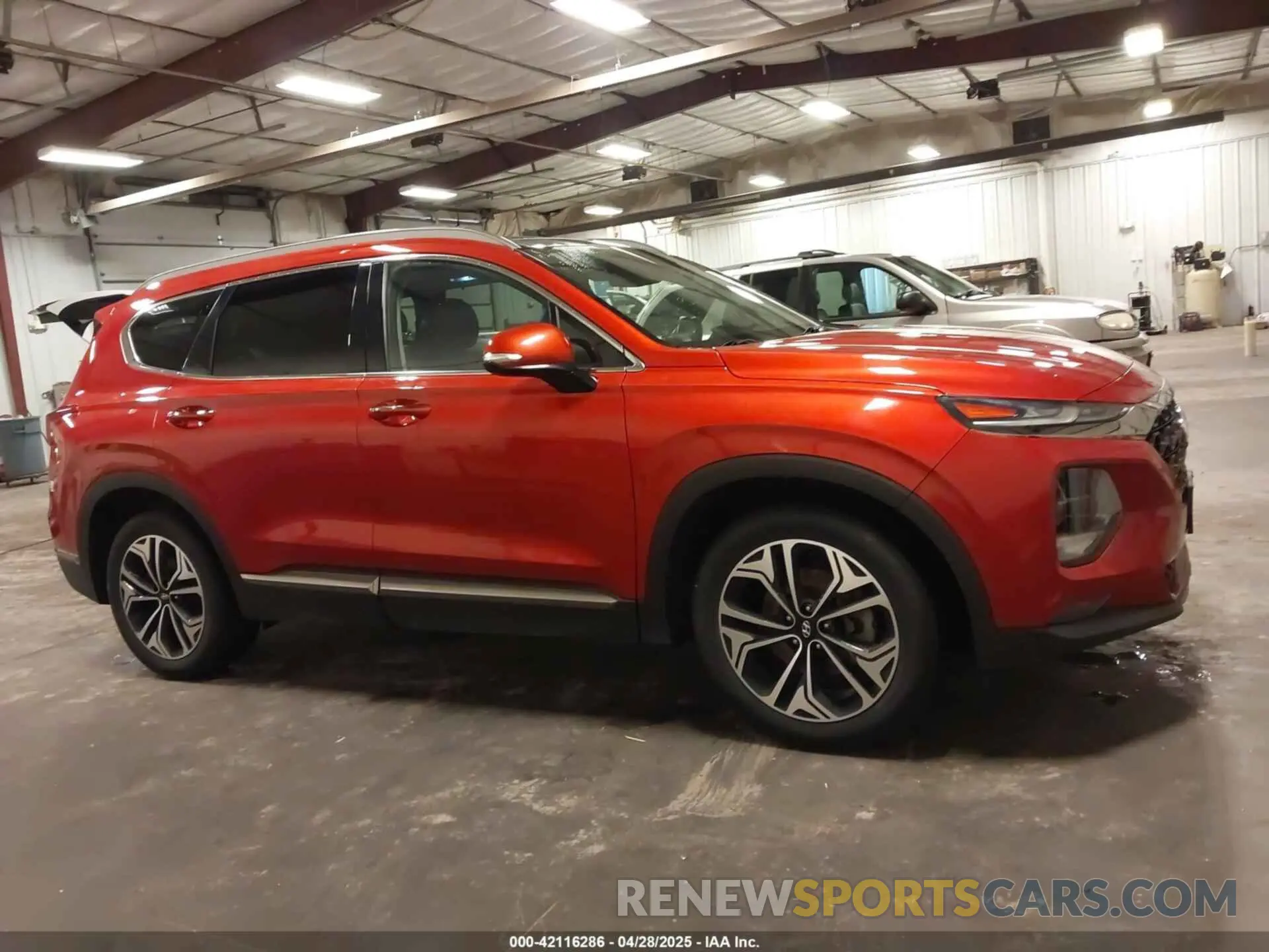 13 Photograph of a damaged car 5NMS5CAA4KH067125 HYUNDAI SANTA FE 2019