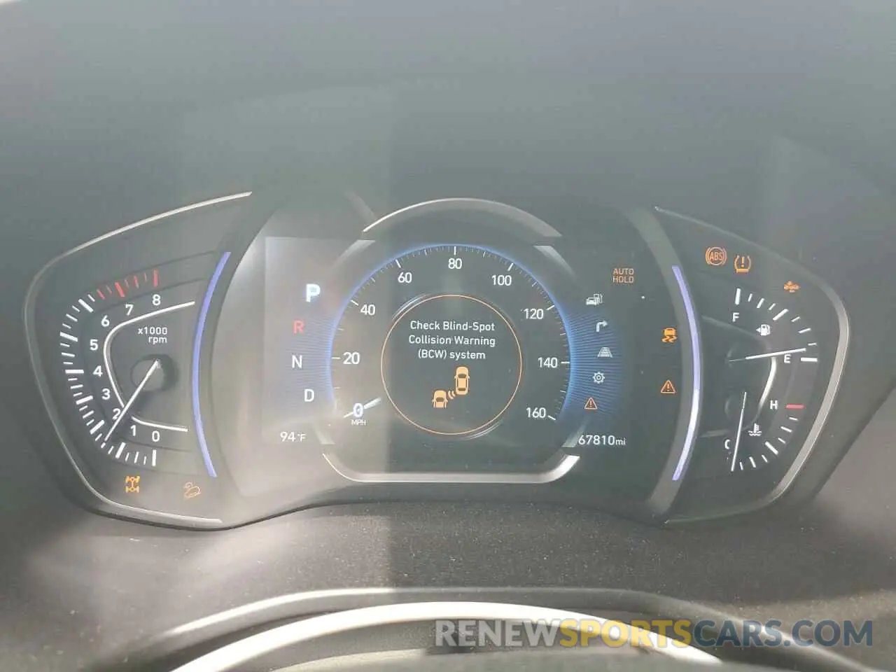 9 Photograph of a damaged car 5NMS5CAA6KH031484 HYUNDAI SANTA FE 2019