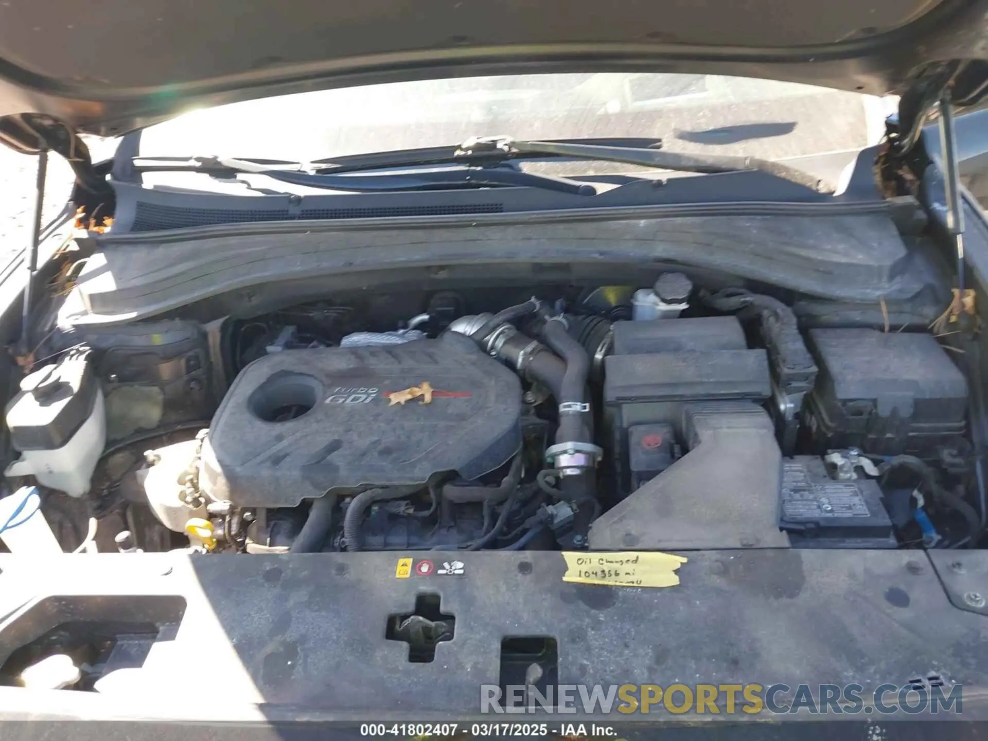 10 Photograph of a damaged car 5NMS5CAA6KH075047 HYUNDAI SANTA FE 2019