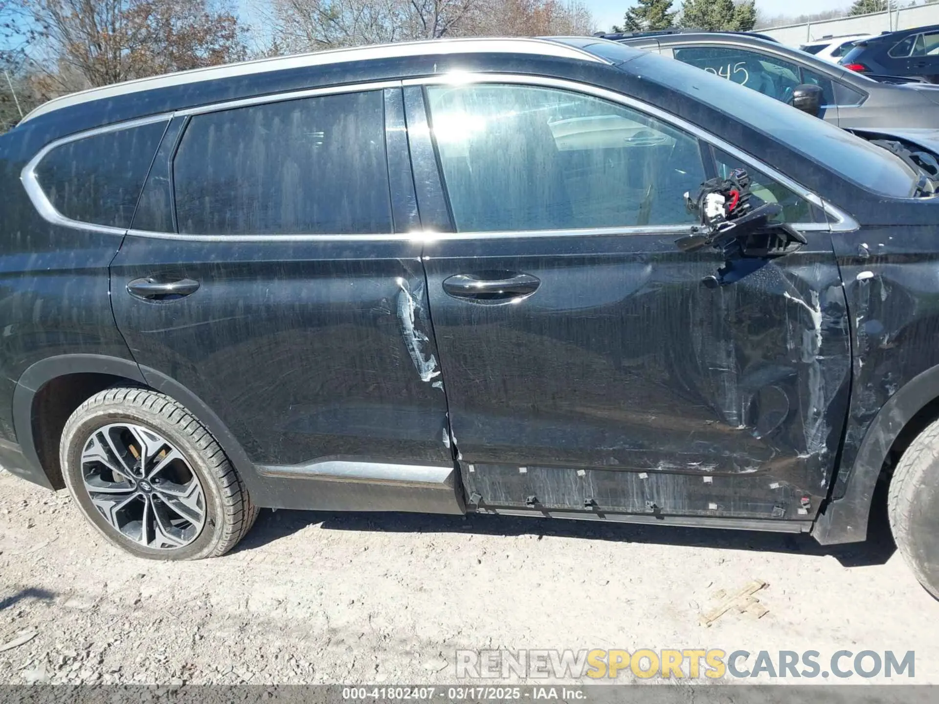 13 Photograph of a damaged car 5NMS5CAA6KH075047 HYUNDAI SANTA FE 2019