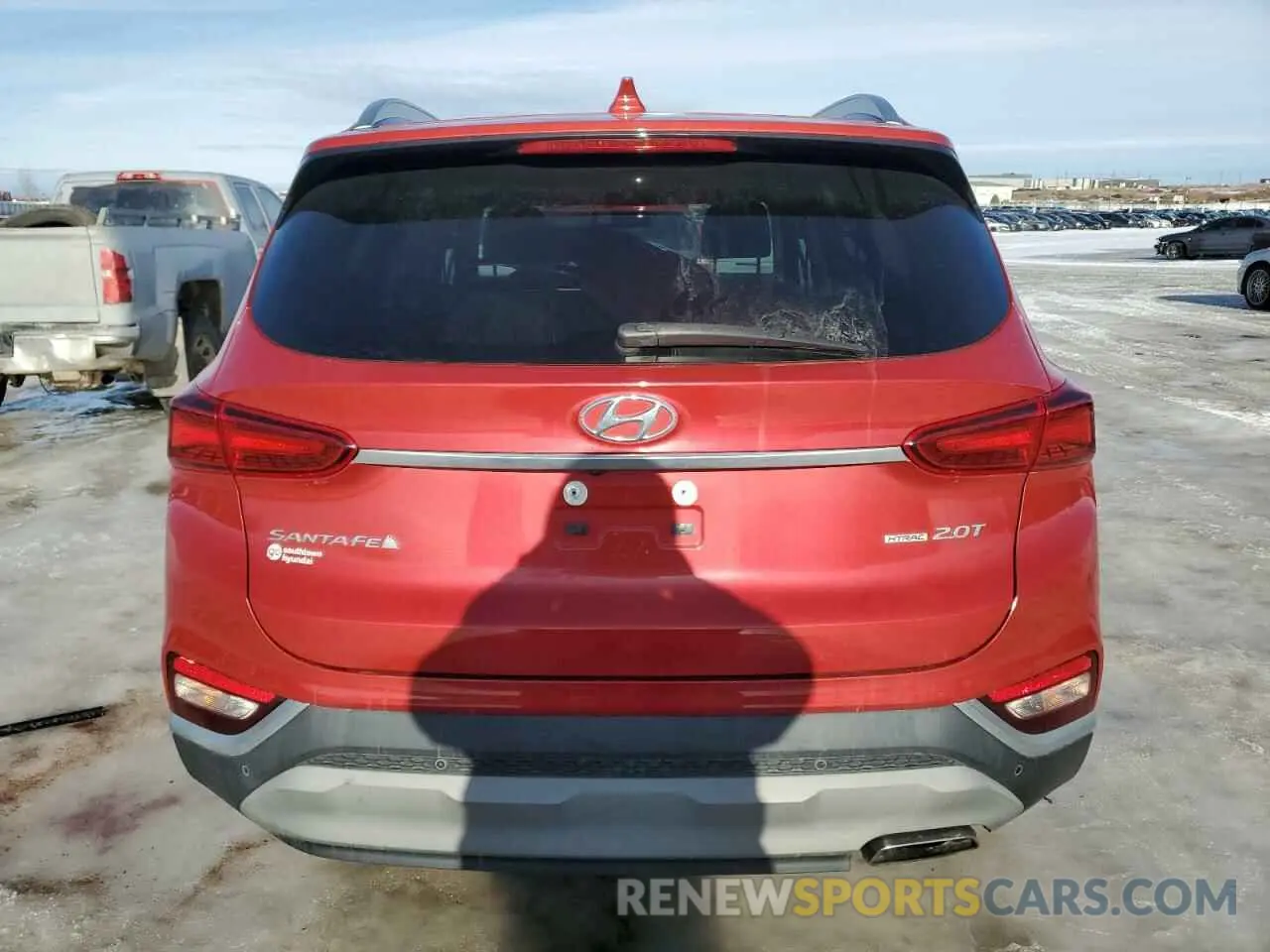 6 Photograph of a damaged car 5NMS5CAA8KH063336 HYUNDAI SANTA FE 2019