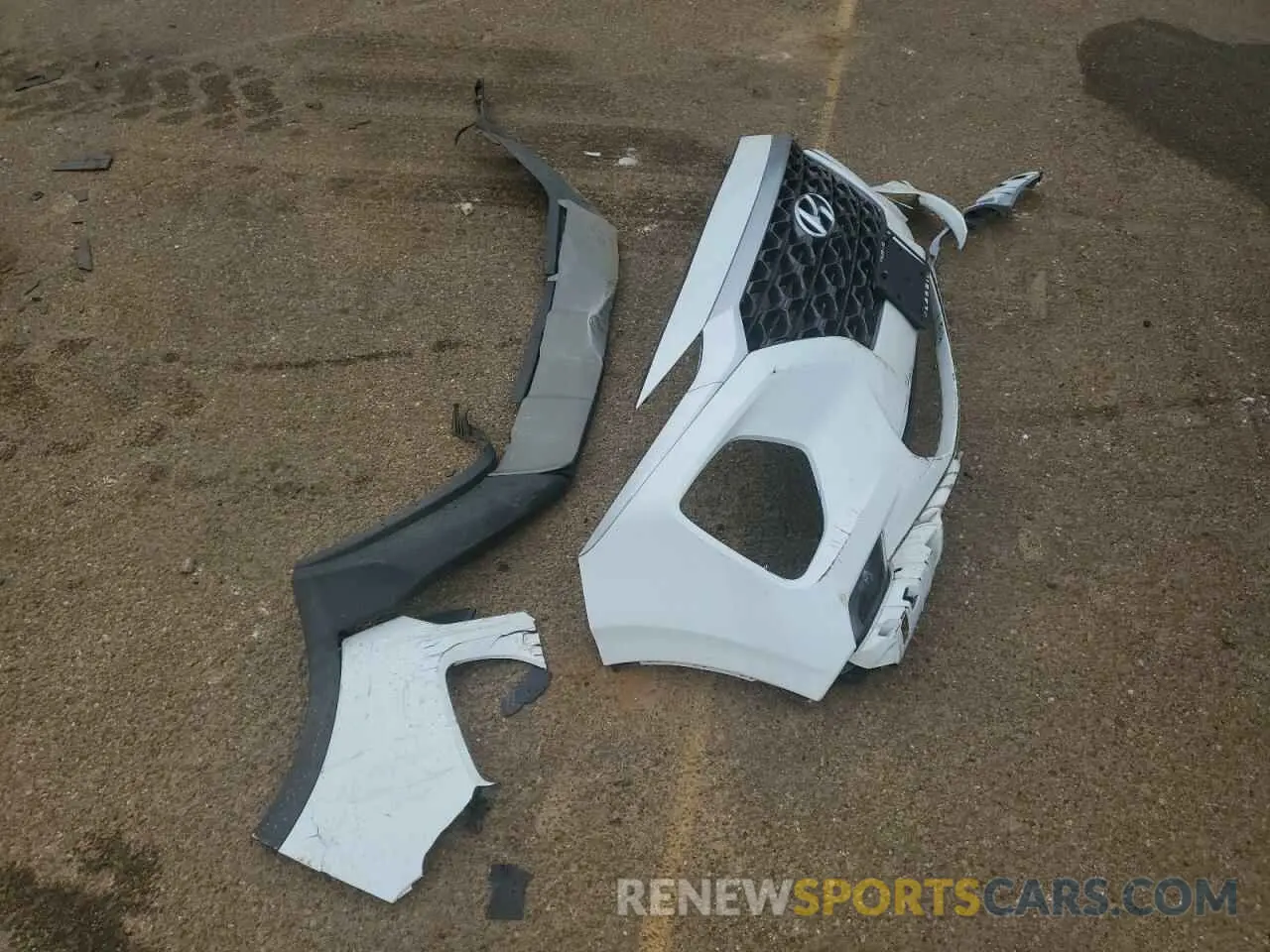 13 Photograph of a damaged car 5NMS5CAAXKH018883 HYUNDAI SANTA FE 2019