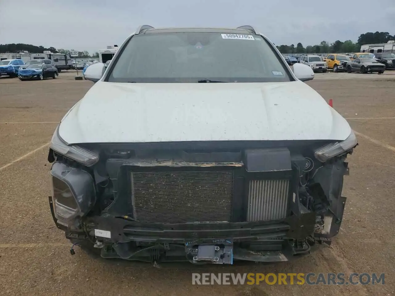 5 Photograph of a damaged car 5NMS5CAAXKH018883 HYUNDAI SANTA FE 2019