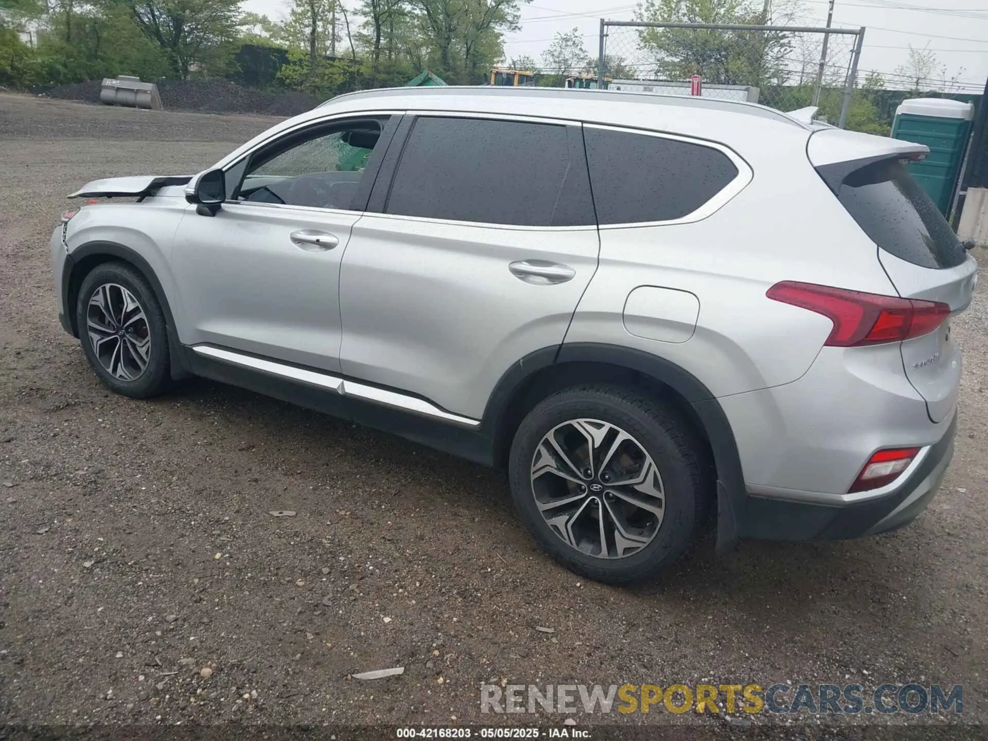 3 Photograph of a damaged car 5NMS5CAAXKH111080 HYUNDAI SANTA FE 2019