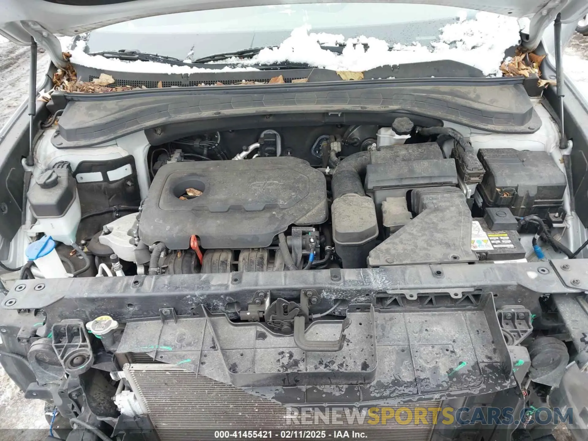 10 Photograph of a damaged car 5NMS5CAD1KH000394 HYUNDAI SANTA FE 2019
