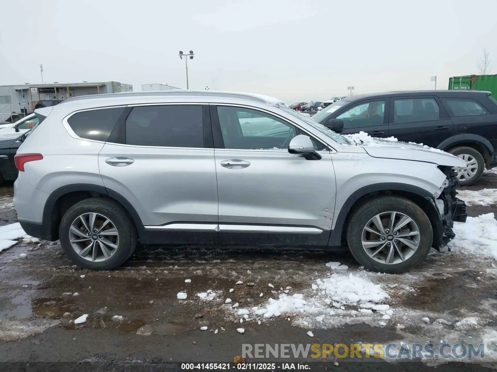 13 Photograph of a damaged car 5NMS5CAD1KH000394 HYUNDAI SANTA FE 2019