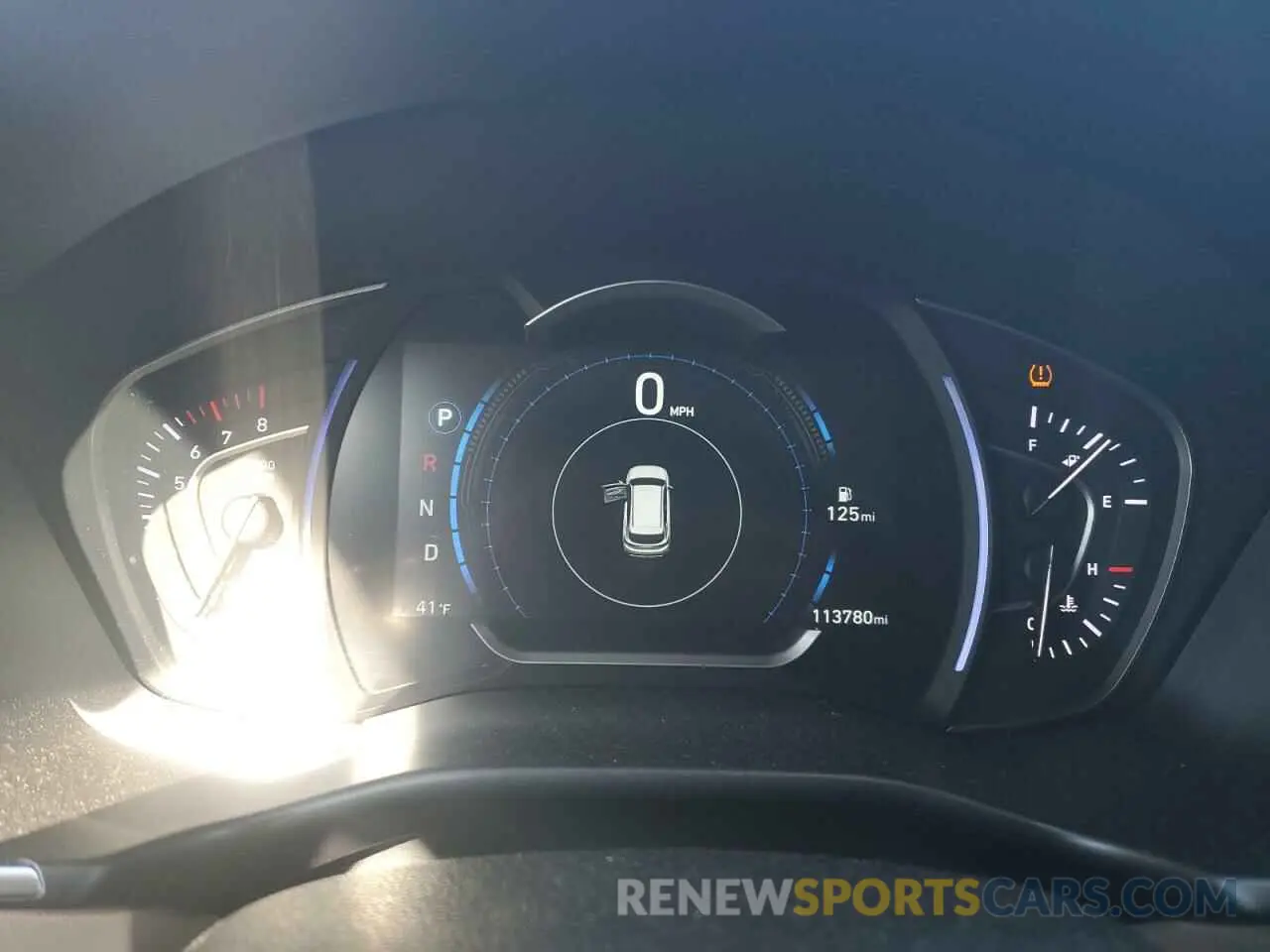 9 Photograph of a damaged car 5NMS5CAD3KH068714 HYUNDAI SANTA FE 2019