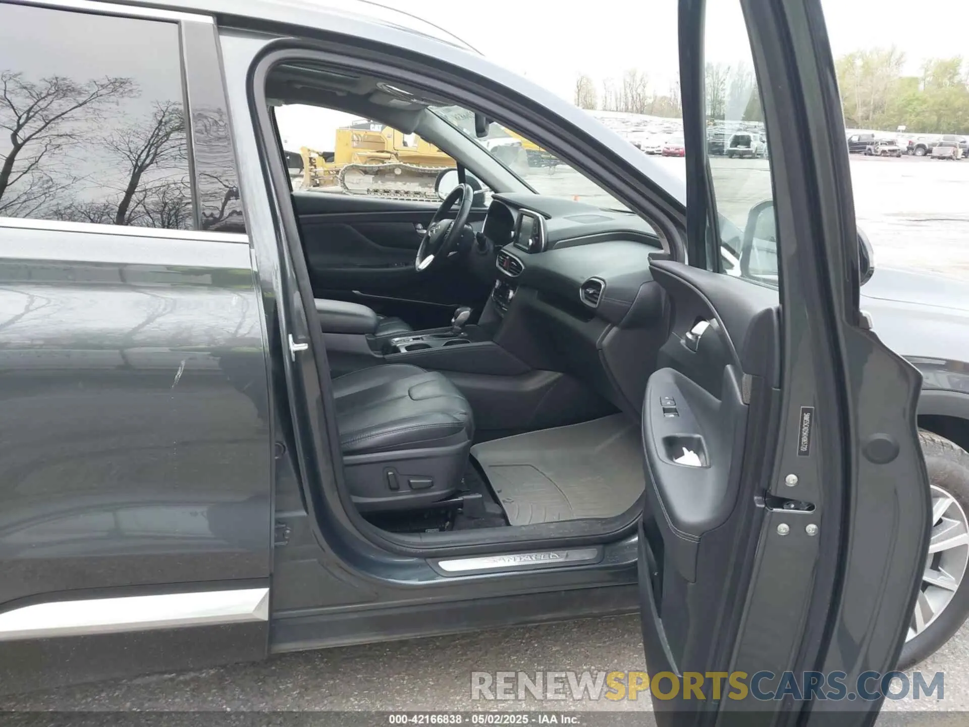 5 Фотография поврежденного автомобиля 5NMS5CAD5KH065720 HYUNDAI SANTA FE 2019