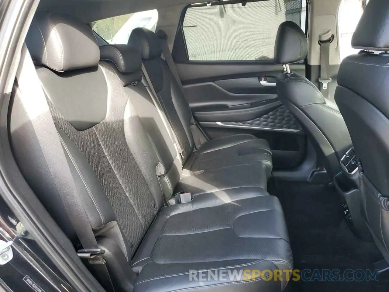 12 Photograph of a damaged car 5NMS5CAD8KH101898 HYUNDAI SANTA FE 2019