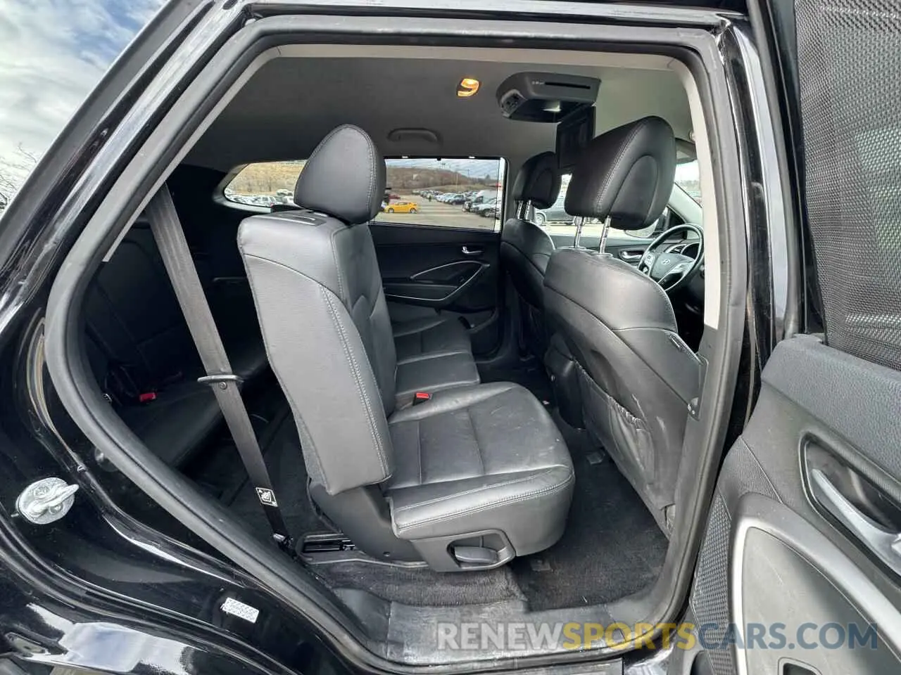 11 Фотография поврежденного автомобиля KM8SNDHF3KU301492 HYUNDAI SANTA FE 2019