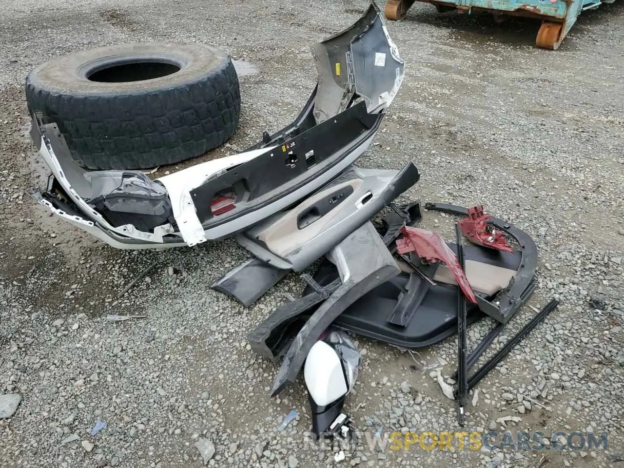 13 Photograph of a damaged car 5NMS23AD3LH278515 HYUNDAI SANTA FE 2020