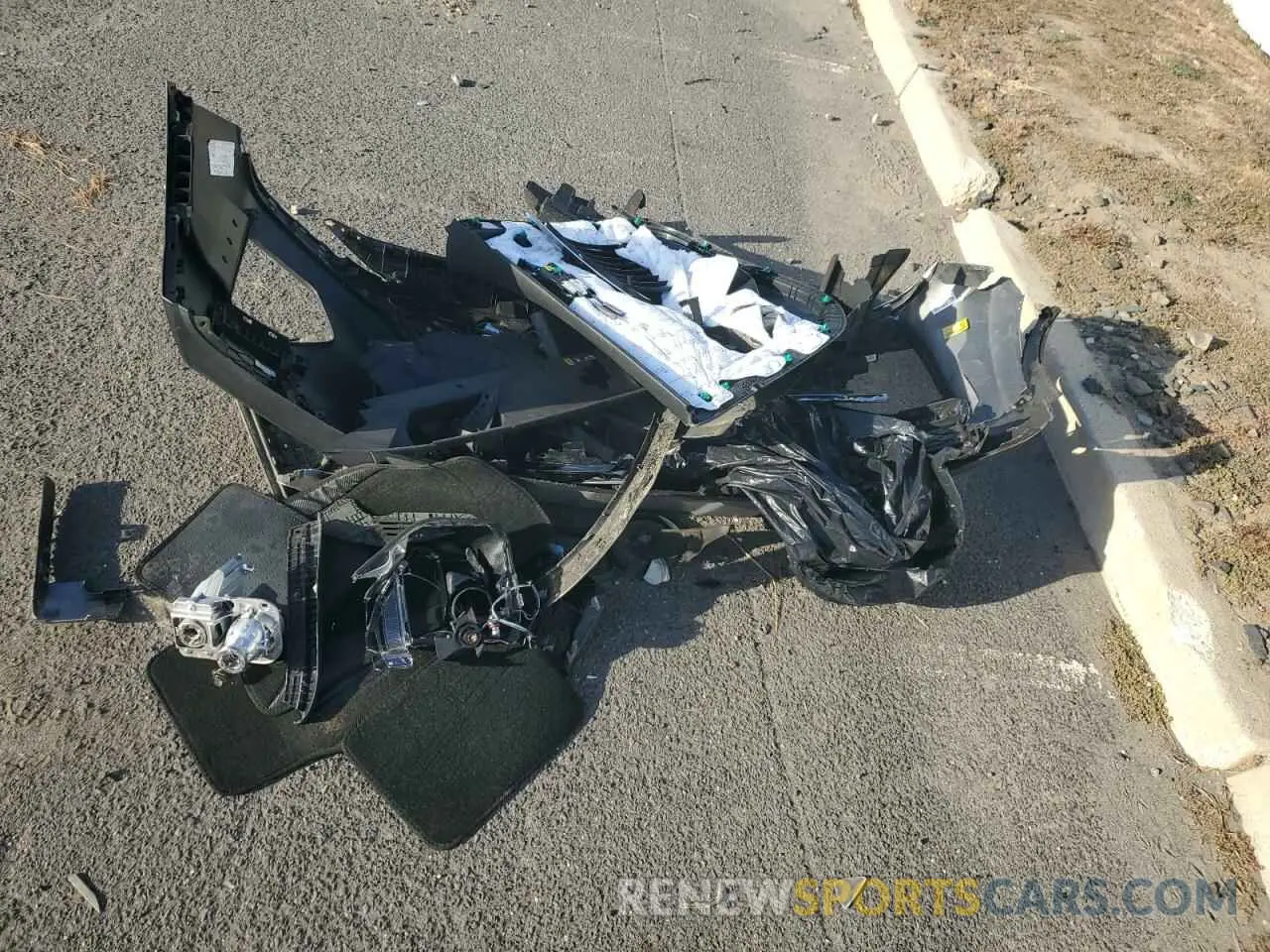 13 Photograph of a damaged car 5NMS23AD4LH180853 HYUNDAI SANTA FE 2020