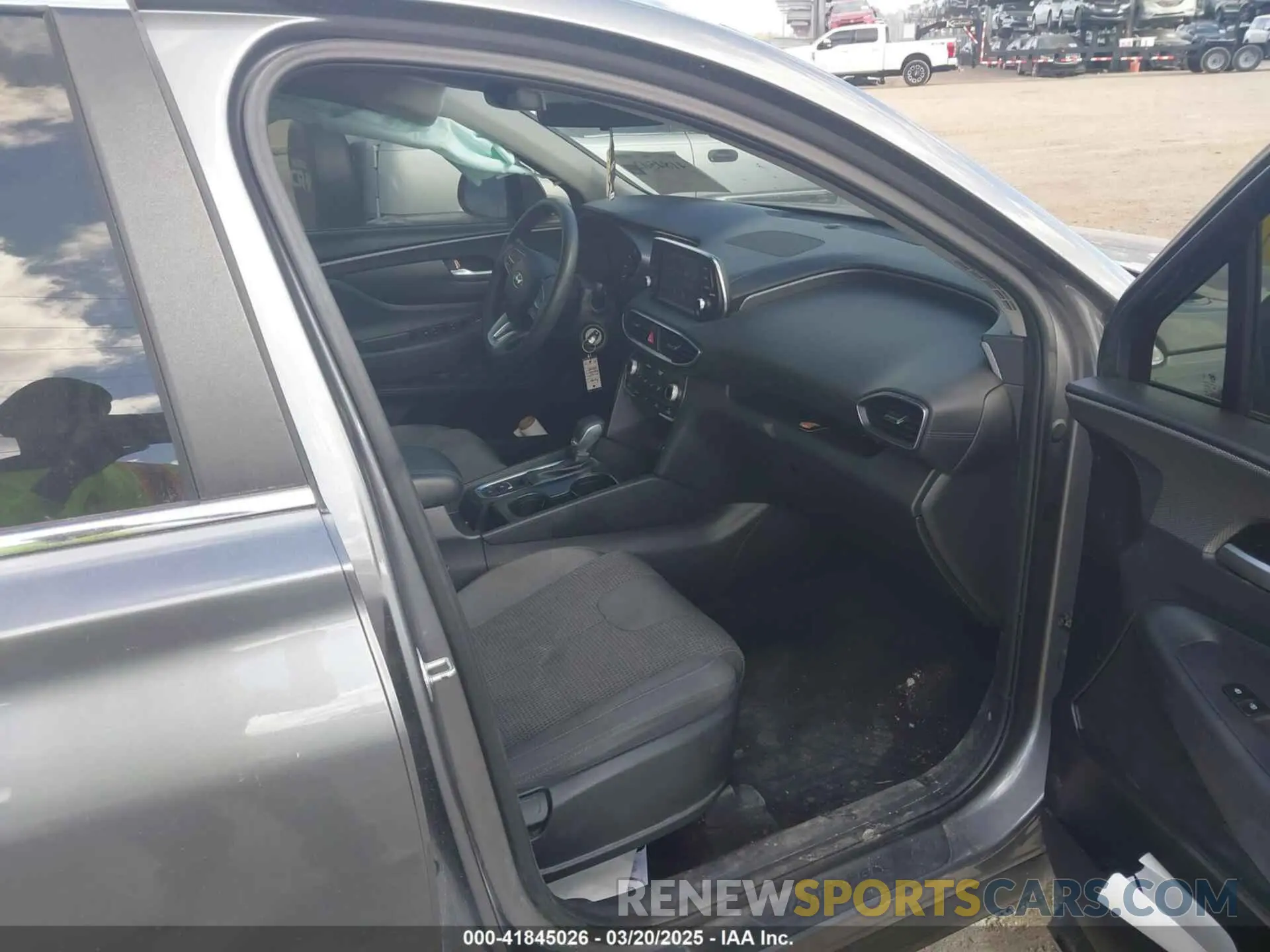 5 Photograph of a damaged car 5NMS23AD7LH157700 HYUNDAI SANTA FE 2020