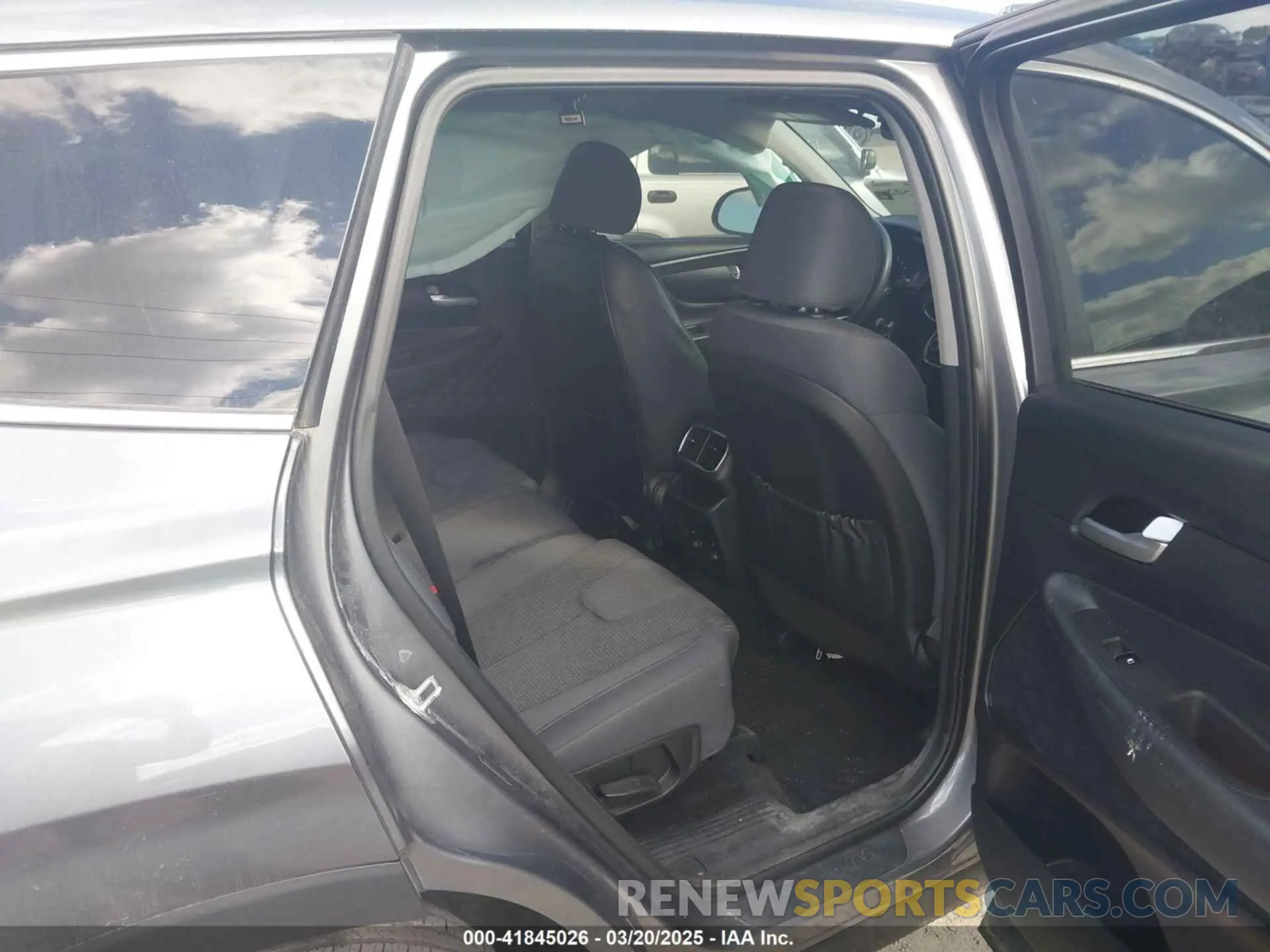 8 Photograph of a damaged car 5NMS23AD7LH157700 HYUNDAI SANTA FE 2020