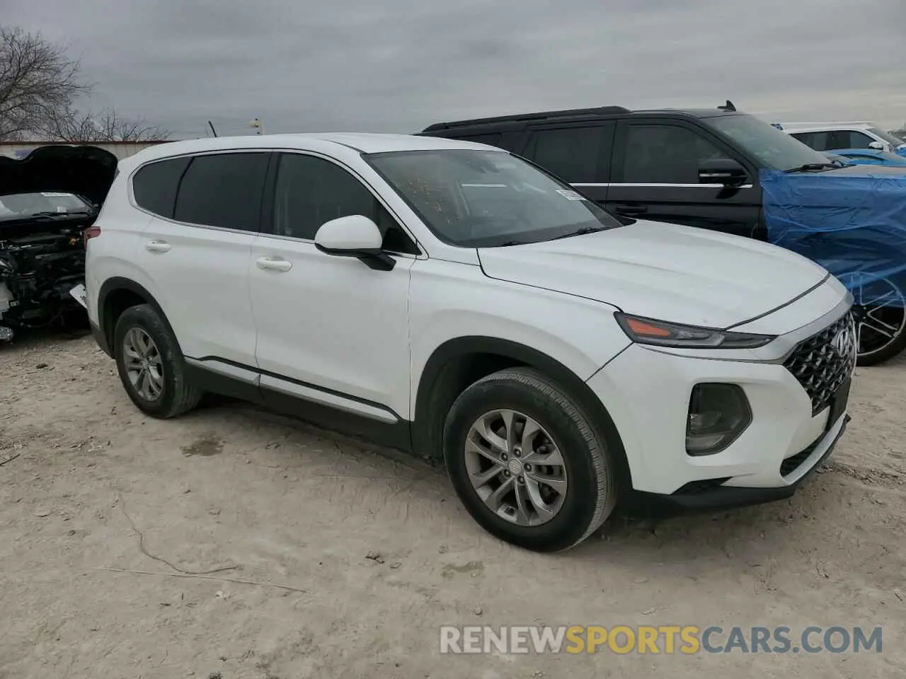 4 Photograph of a damaged car 5NMS23AD7LH216034 HYUNDAI SANTA FE 2020