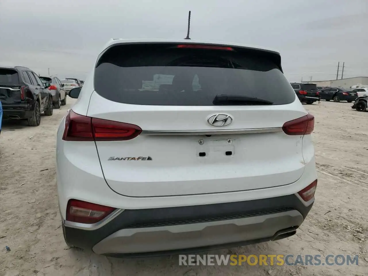 6 Photograph of a damaged car 5NMS23AD7LH216034 HYUNDAI SANTA FE 2020