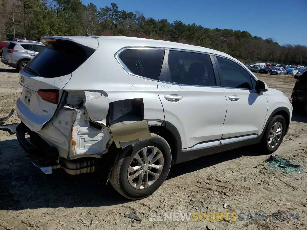 3 Photograph of a damaged car 5NMS2CAD0LH286734 HYUNDAI SANTA FE 2020