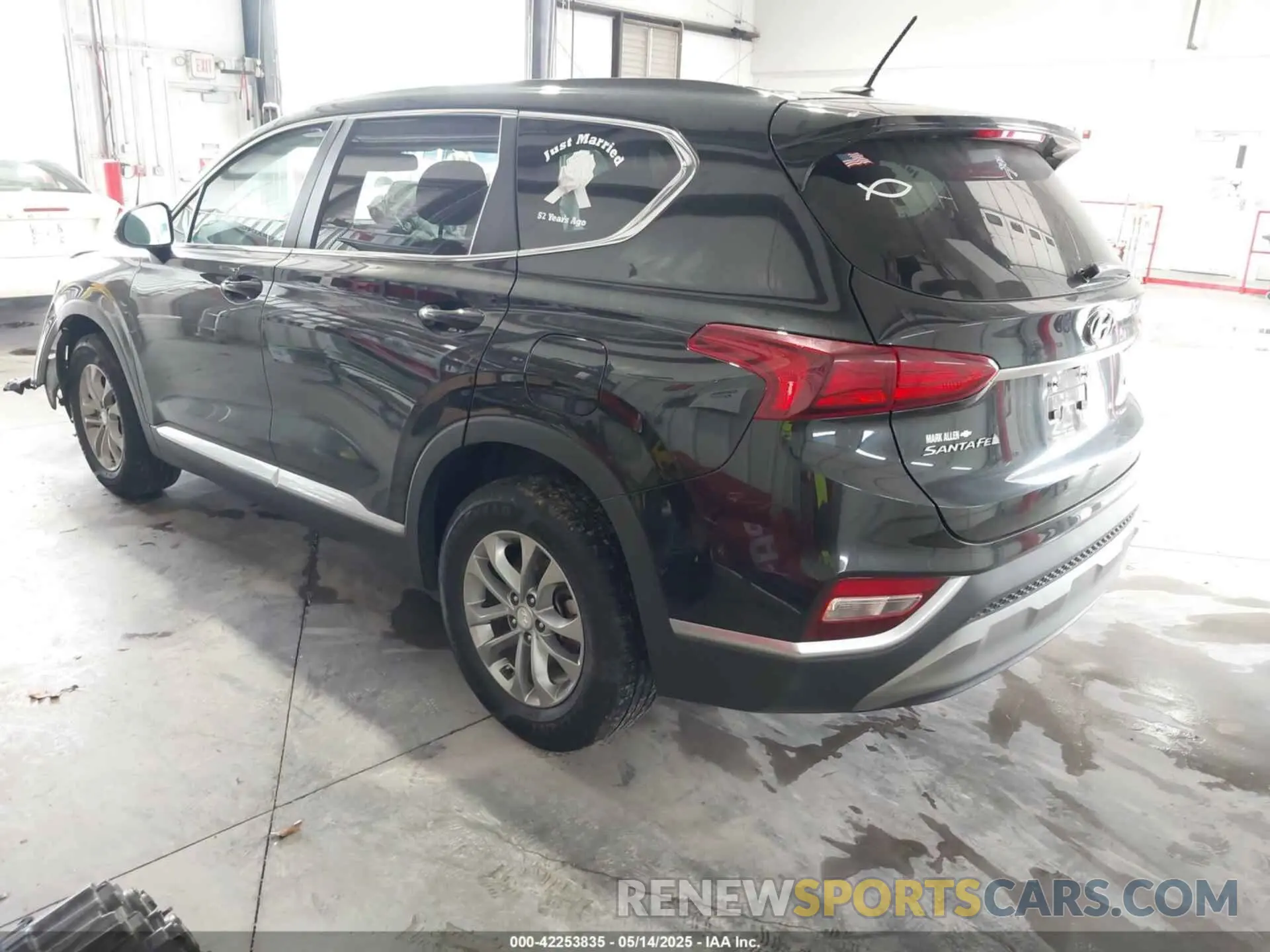 3 Photograph of a damaged car 5NMS2CAD1LH144716 HYUNDAI SANTA FE 2020