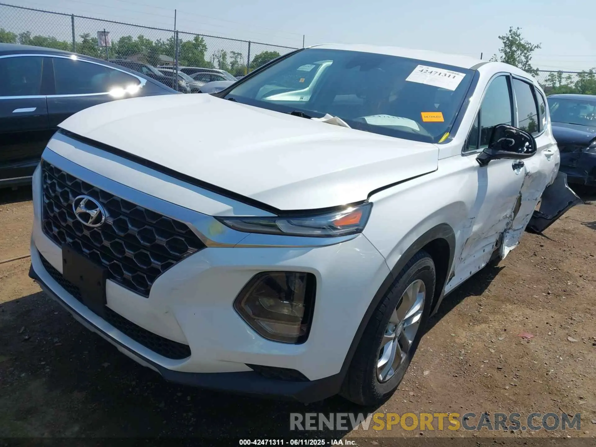 2 Photograph of a damaged car 5NMS2CAD1LH149026 HYUNDAI SANTA FE 2020