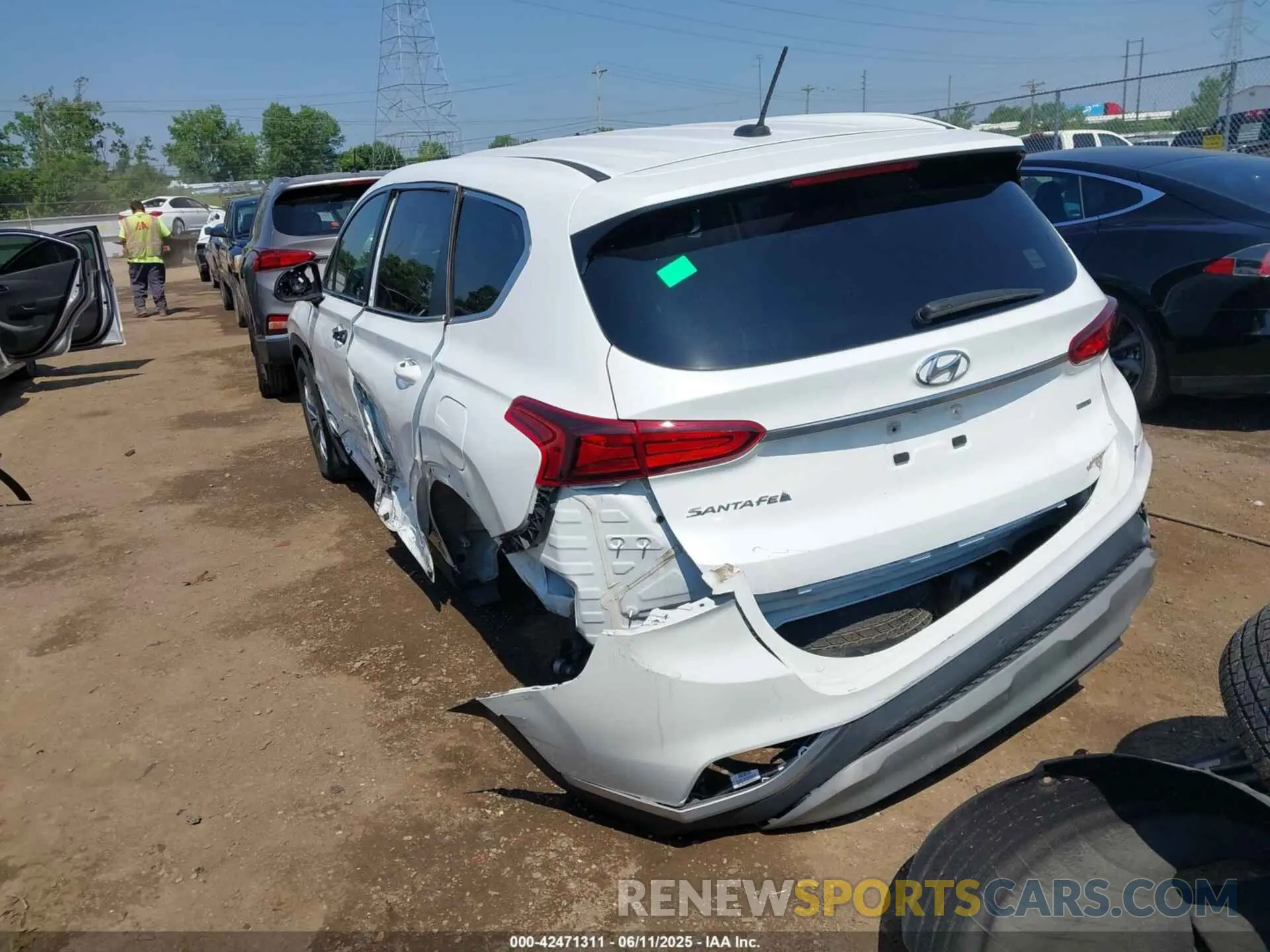 3 Photograph of a damaged car 5NMS2CAD1LH149026 HYUNDAI SANTA FE 2020