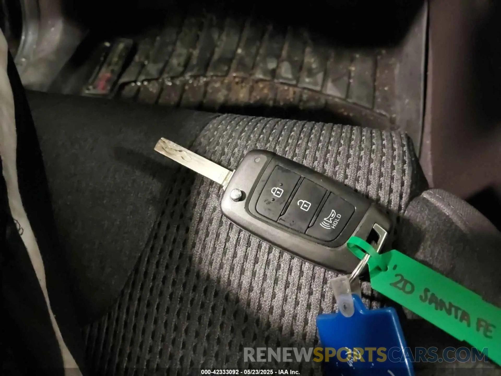 11 Photograph of a damaged car 5NMS2CAD1LH298441 HYUNDAI SANTA FE 2020