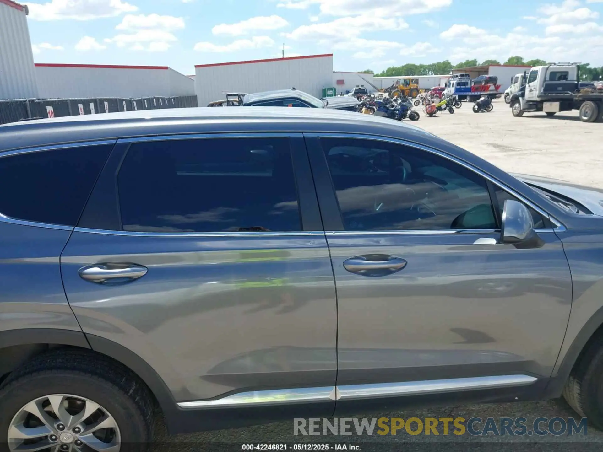 13 Photograph of a damaged car 5NMS2CAD2LH157121 HYUNDAI SANTA FE 2020