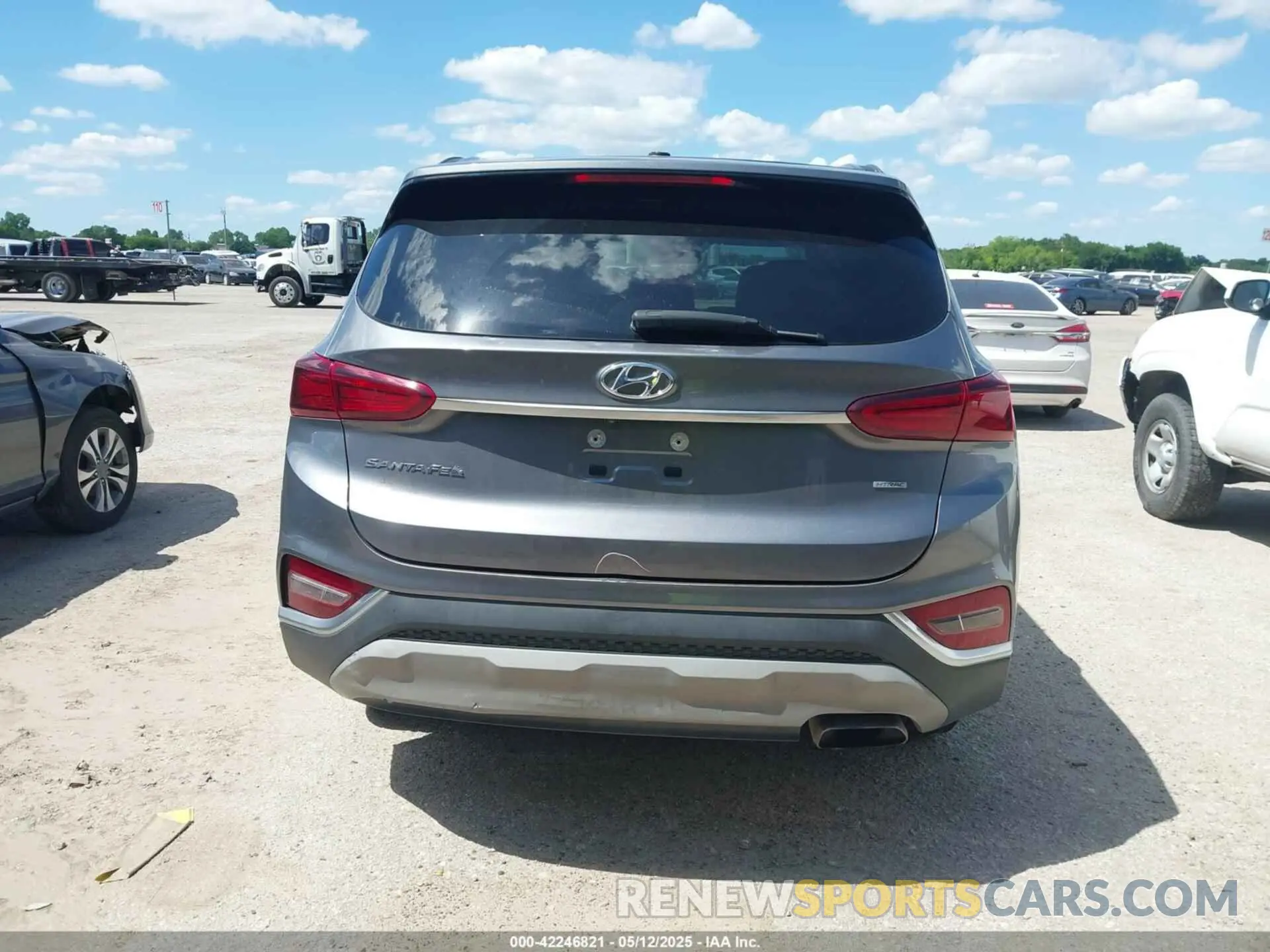 16 Photograph of a damaged car 5NMS2CAD2LH157121 HYUNDAI SANTA FE 2020