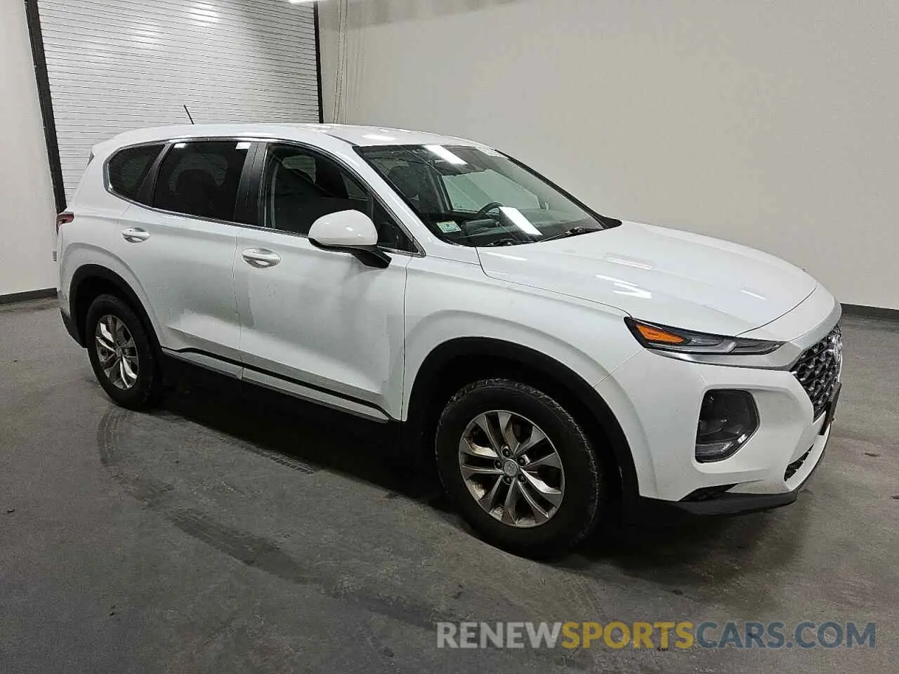 4 Photograph of a damaged car 5NMS2CAD2LH206558 HYUNDAI SANTA FE 2020