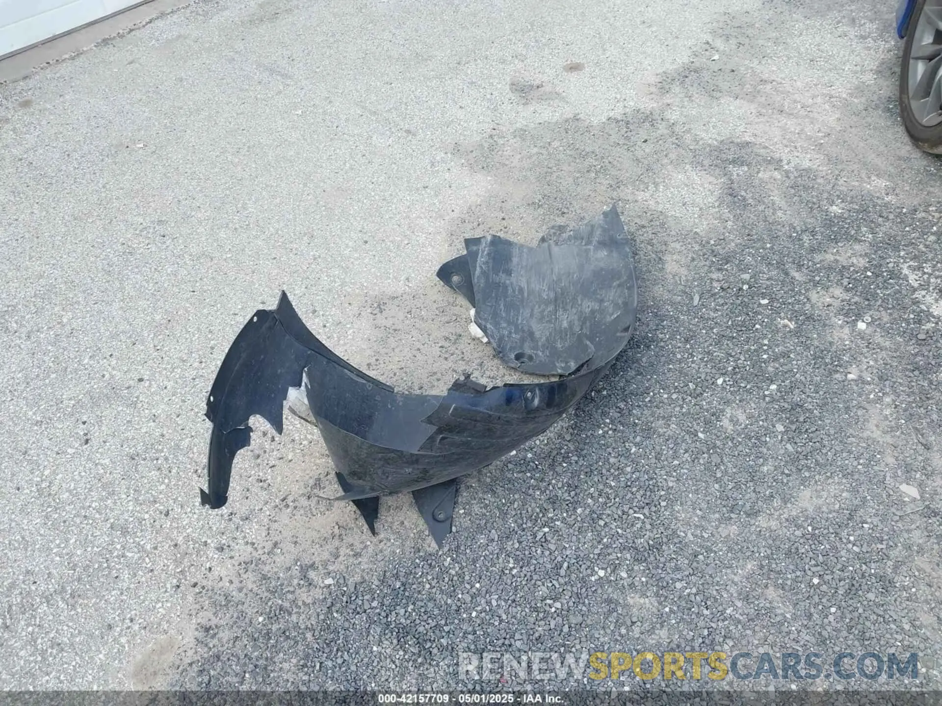 12 Photograph of a damaged car 5NMS2CAD3LH147634 HYUNDAI SANTA FE 2020